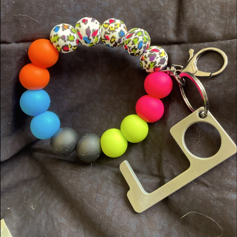 Animal print super fun silicon bead handmade bracelet for car keys